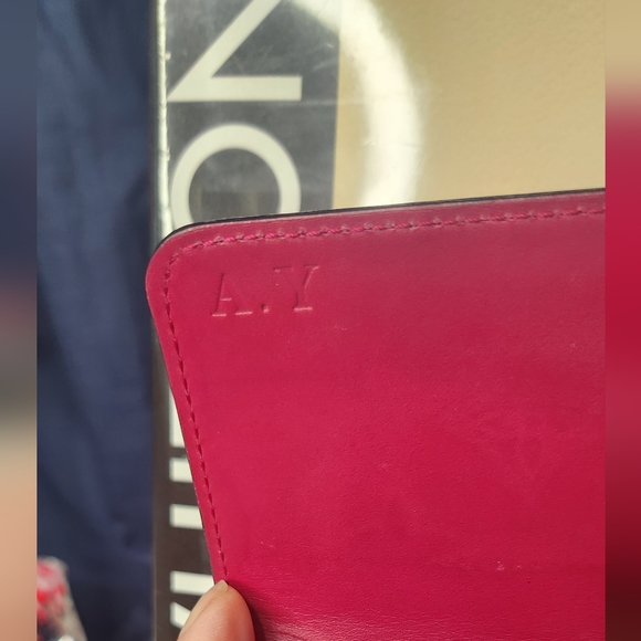 EUC-LOUIS VUITTON VERNIS WALLET- RED- With LV Chain, box, and ribbon - Picture 9 of 14